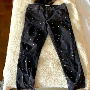 Y2k ✨✨ Black rhinestone detail cropped jeans.